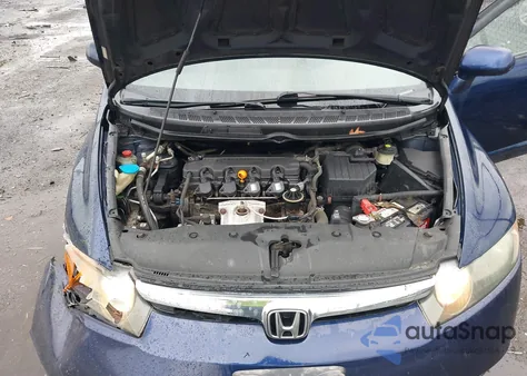 2008 Honda Civic Lx z USA, uszkodzony, nr VIN 1HGFA16528L088528